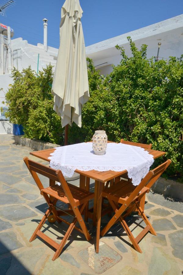 Tsakonas Plakes Studios Plaka  Bagian luar foto